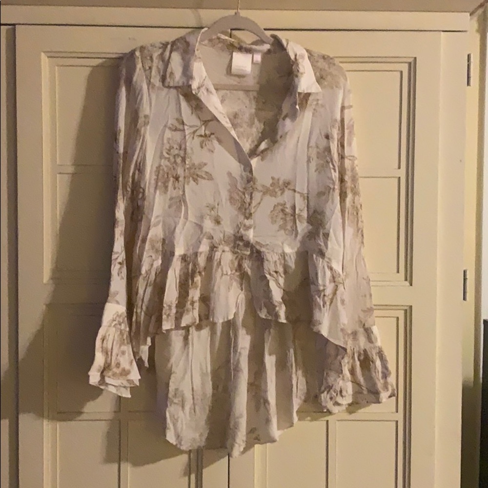 Button up floral high low top